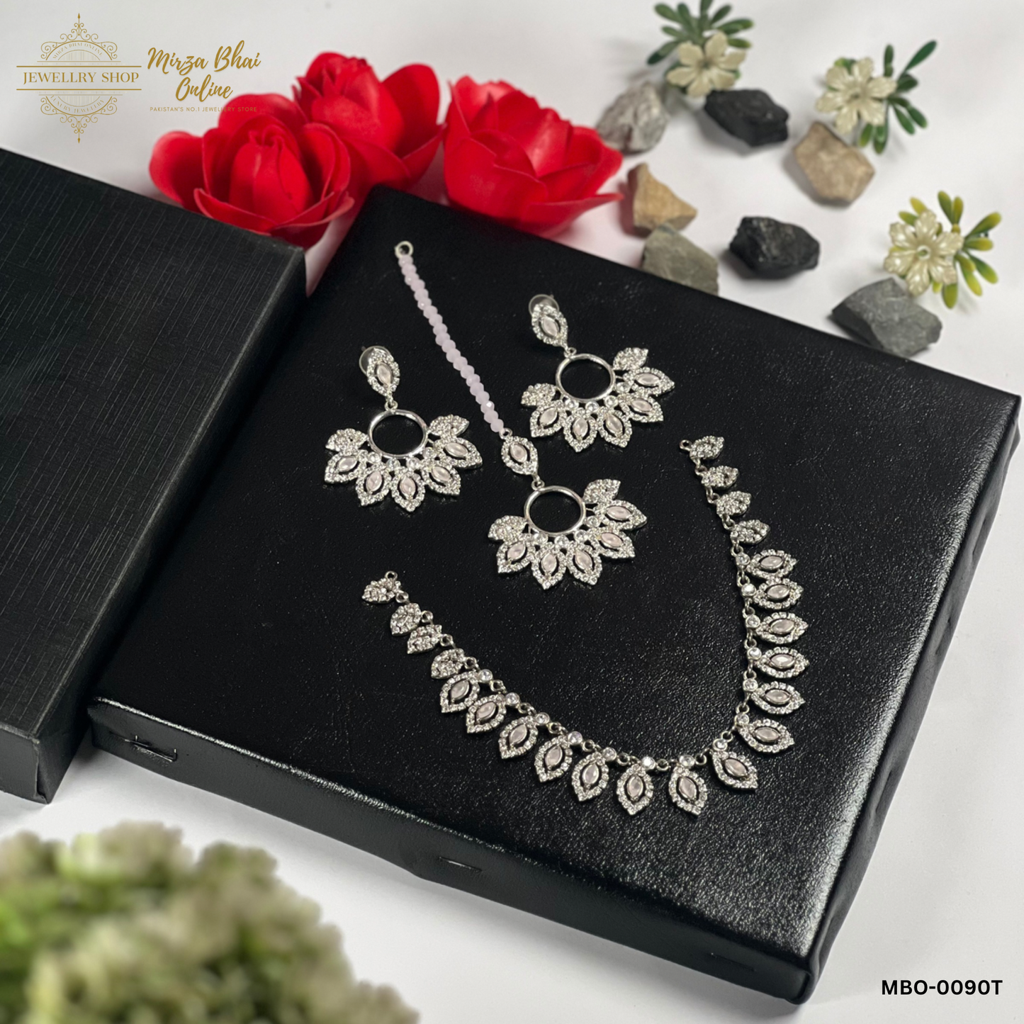 DONNI'S NECKLACE (MBO-0090T)