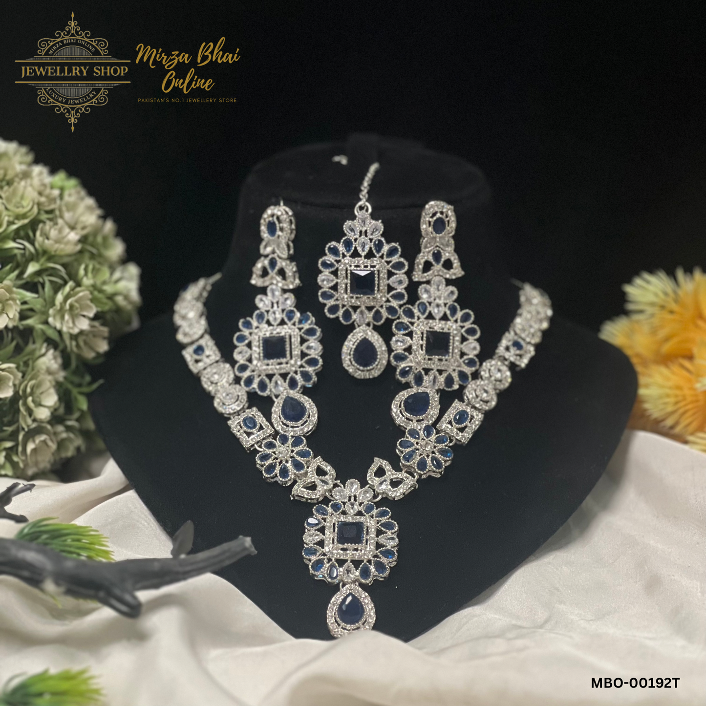 NORMA'S NECKLACE (MBO-00192T)