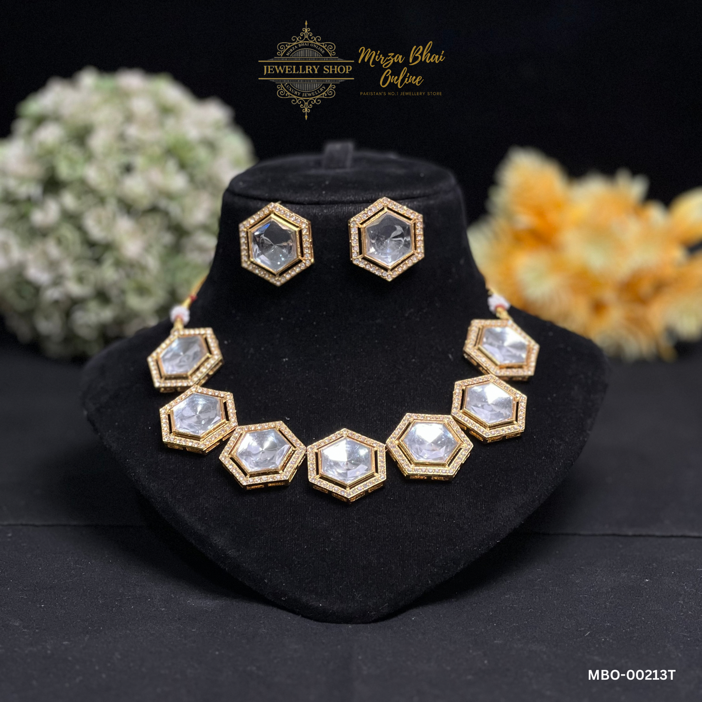LUCIA'S NECKLACE (MBO-00213T)