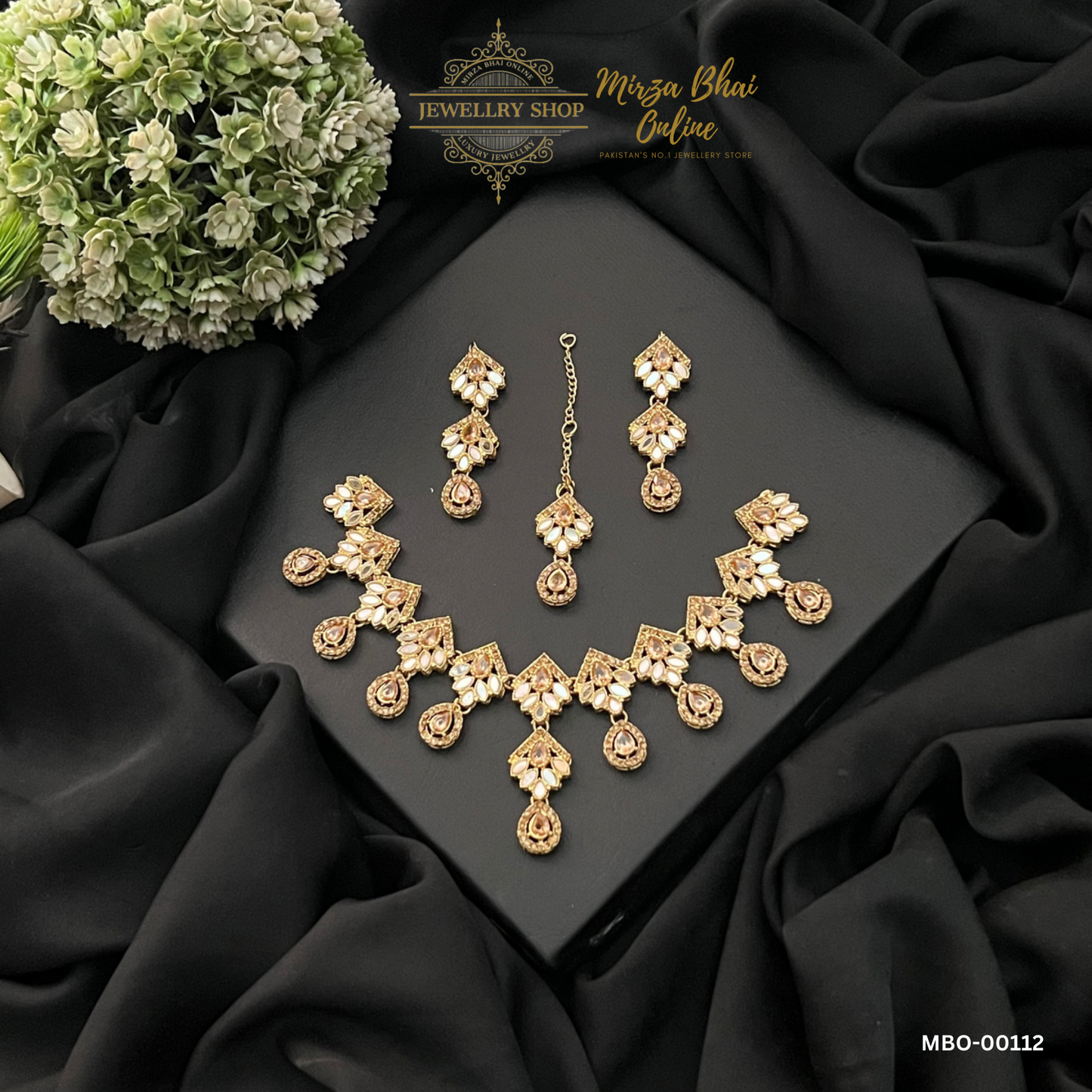 ATUBA'S NECKLACE (MBO-00112T)