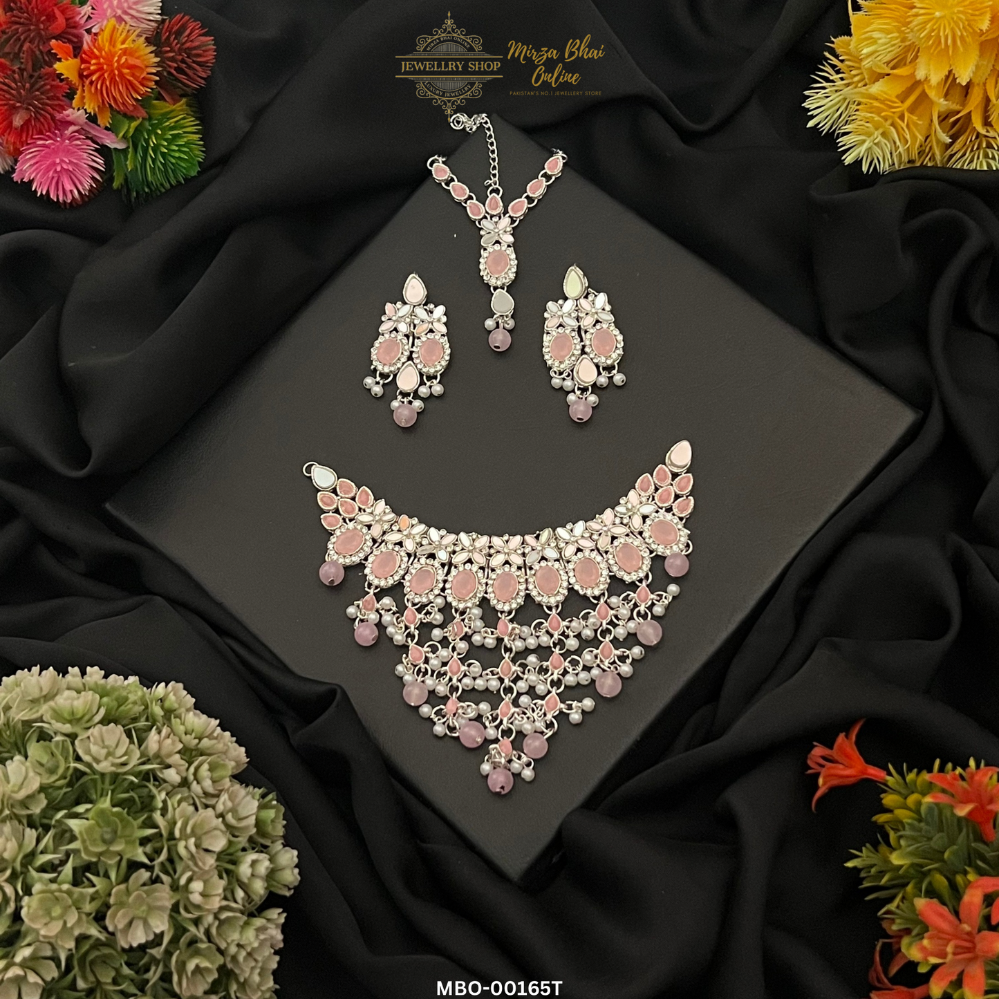 NOVARIA'S NECKLACE (MBO-00165T)