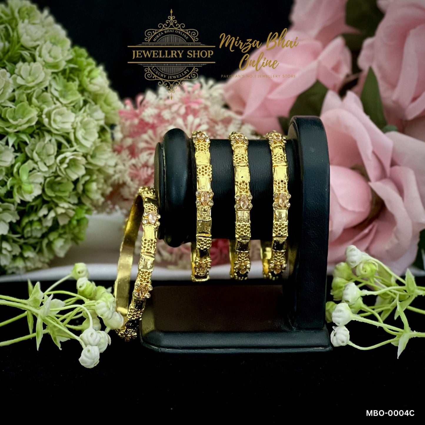 FARAH'S CHUDIYANS (MBO-0004C)