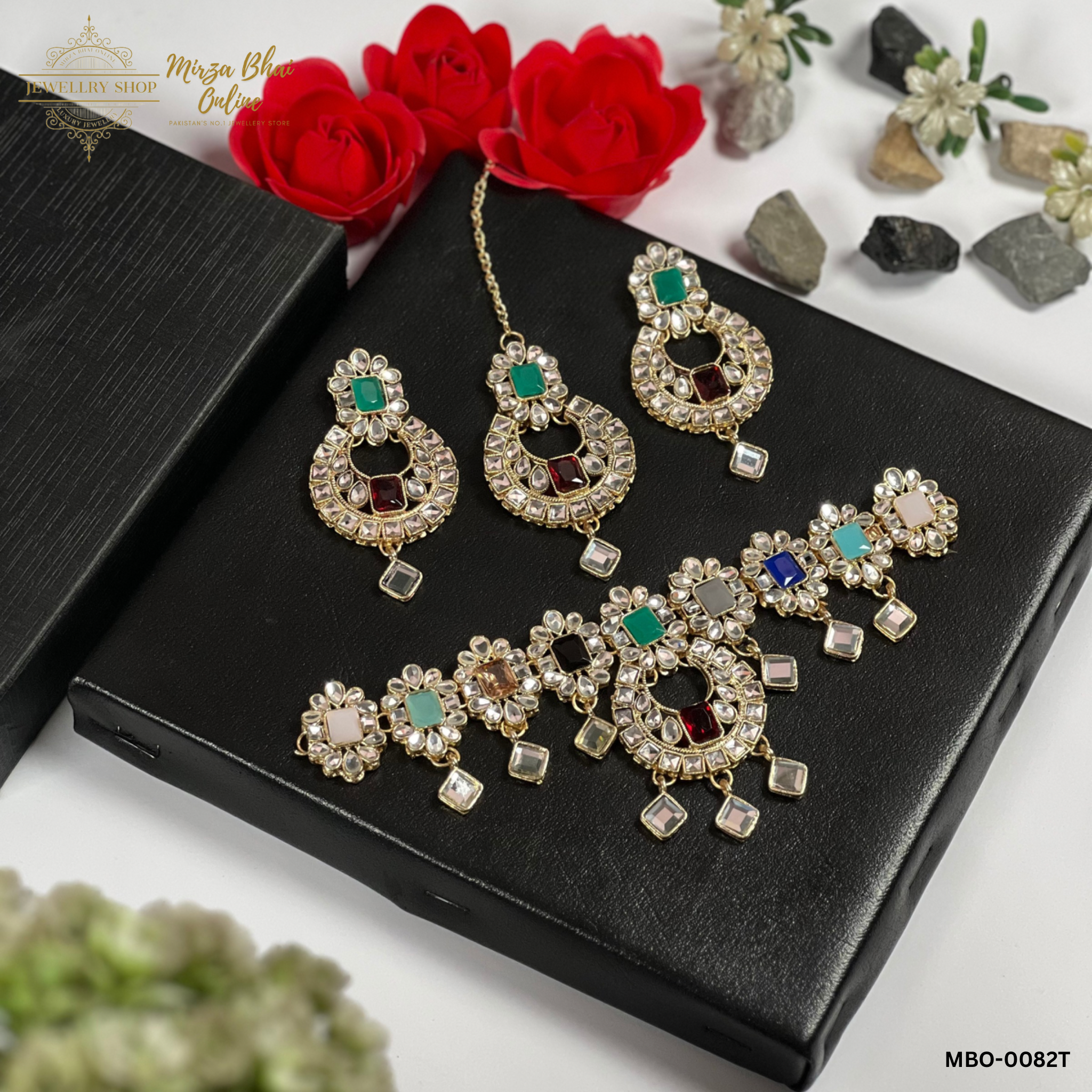 RAVEENA'S NECKLACE (MBO-0082T)