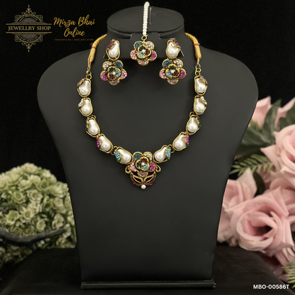 GRACE'S NECKLACE (MBO-00586T)
