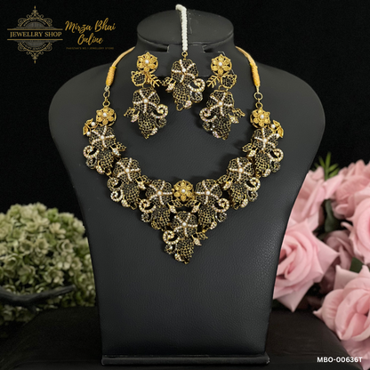 AFIFA'S NECKLACE (MBO-00636T)