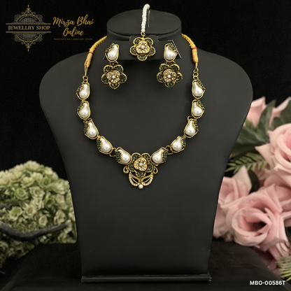 GRACE'S NECKLACE (MBO-00586T)