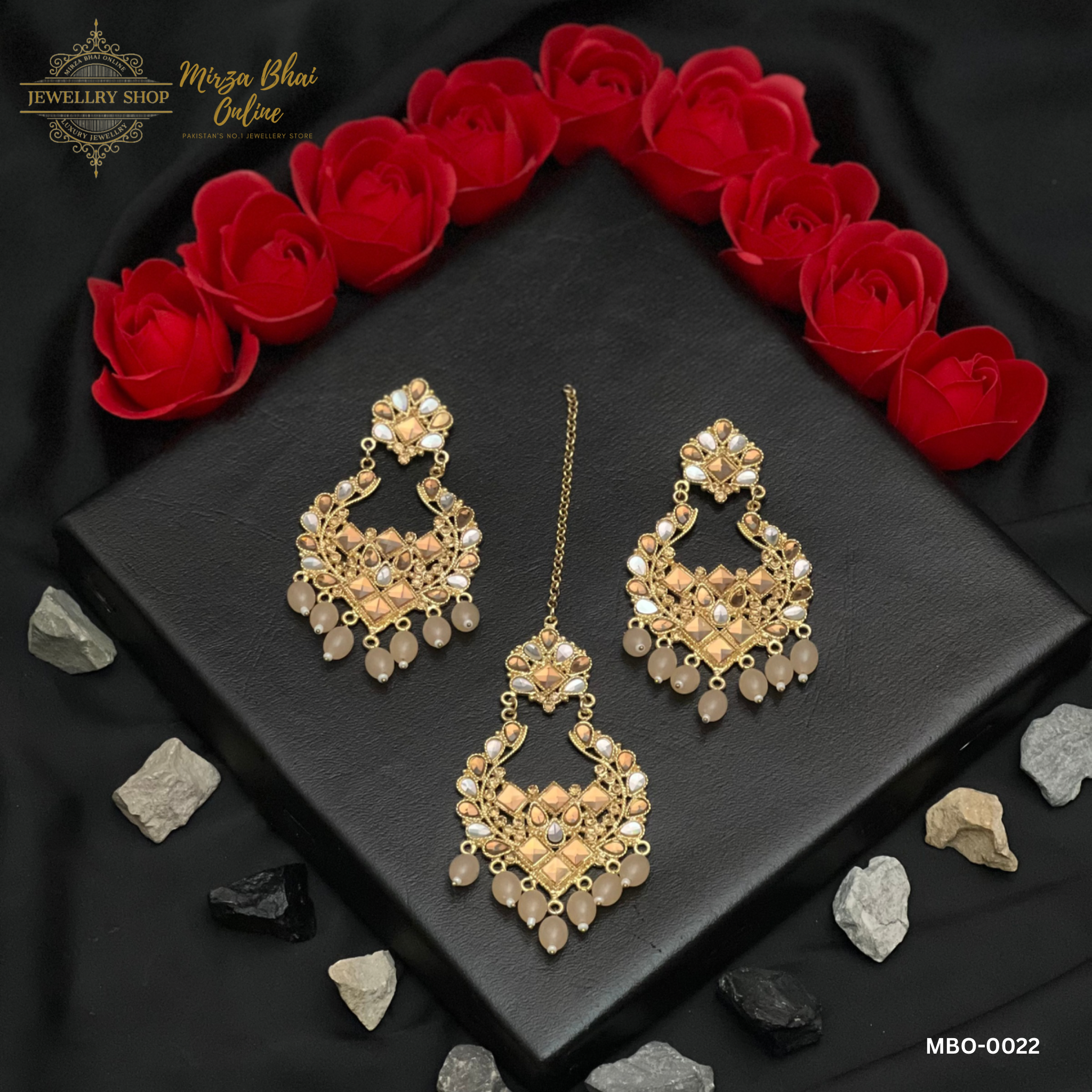 CALICO'S EARRINGS (MBO-0022)