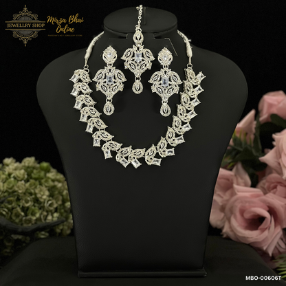 ZAINAB'S NECKLACE (MBO-00606T)