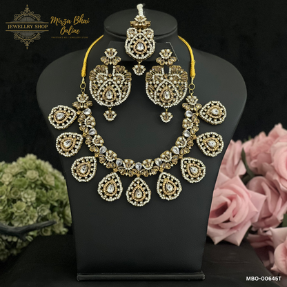 SAMIYA'S NECKLACE (MBO-00645T)