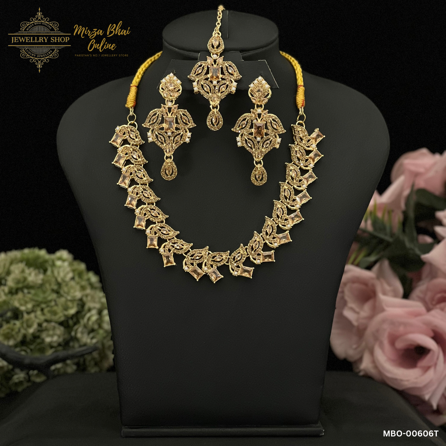 ZAINAB'S NECKLACE (MBO-00606T)