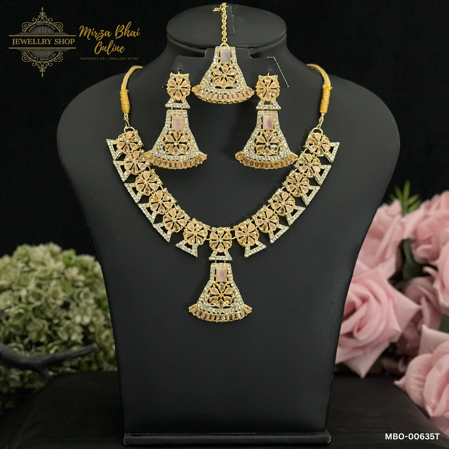 ZAHRA'S NECKLACE (MBO-00635T)