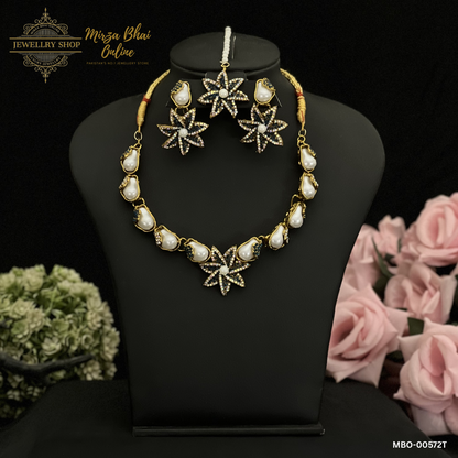 SHIZA'S NECKLACE (MBO-00572T)
