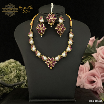 RUBY'S NECKLACE (MBO-00585T)