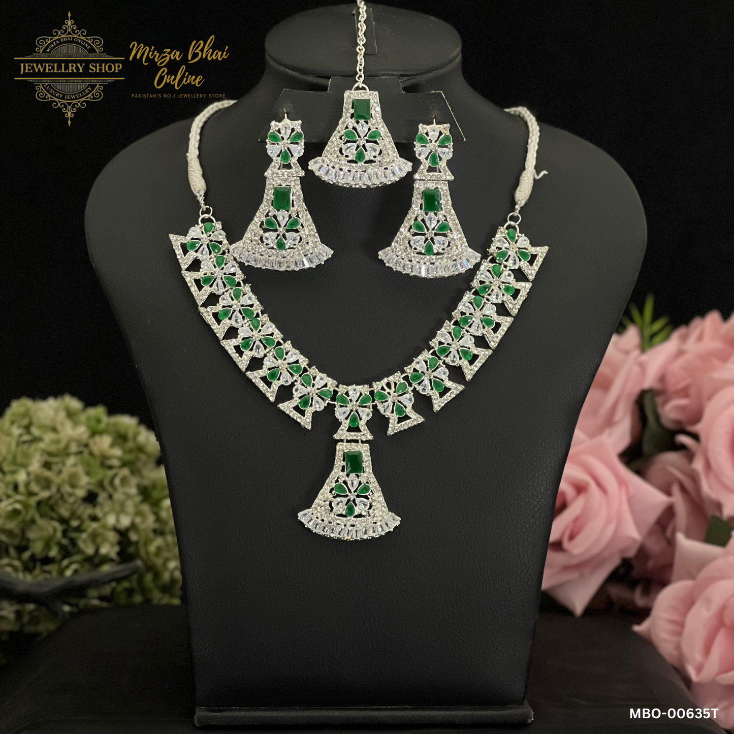 ZAHRA'S NECKLACE (MBO-00635T)