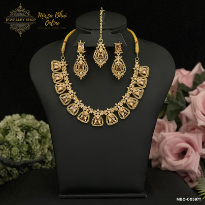 TUBA'S NECKLACE (MBO-00597T)