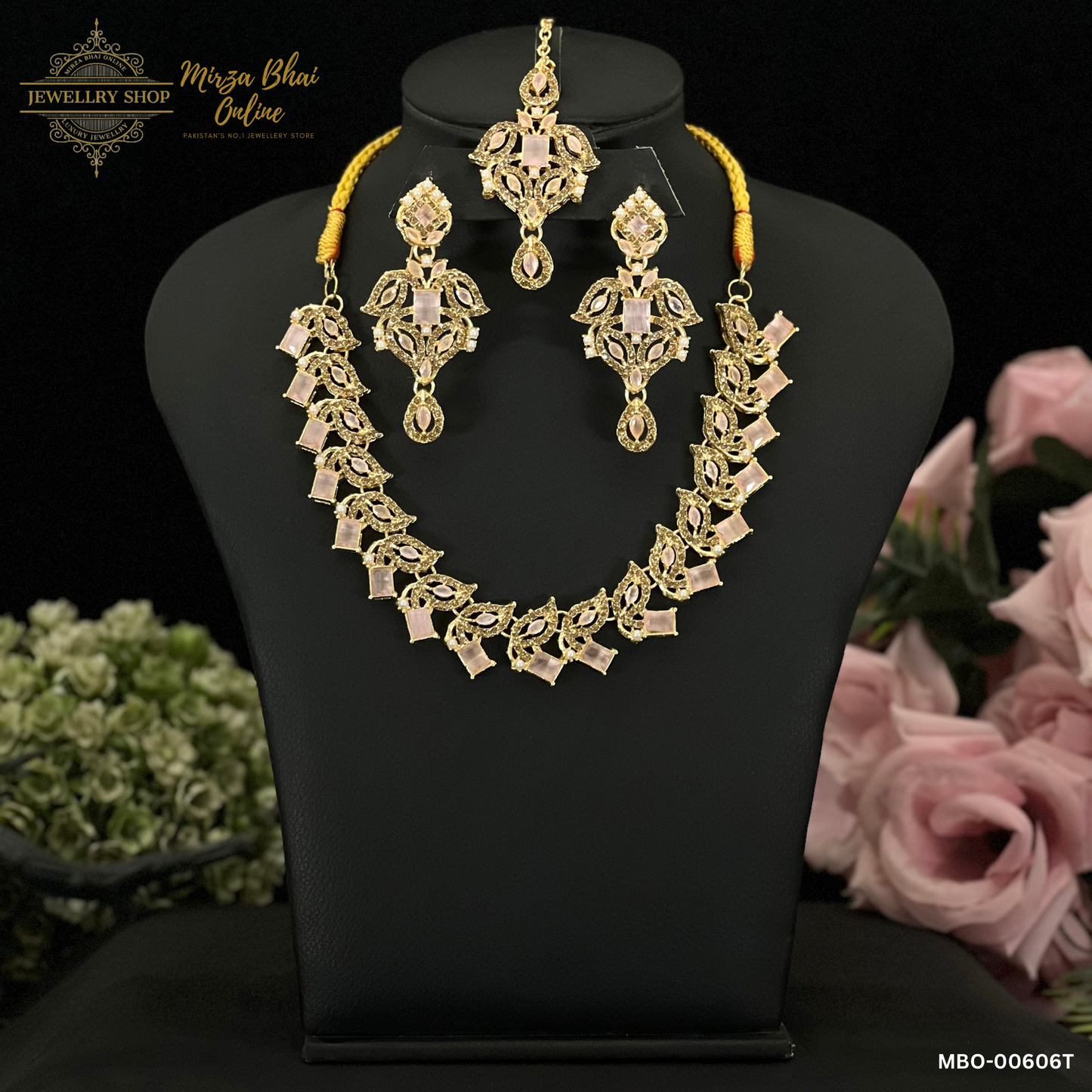 ZAINAB'S NECKLACE (MBO-00606T)