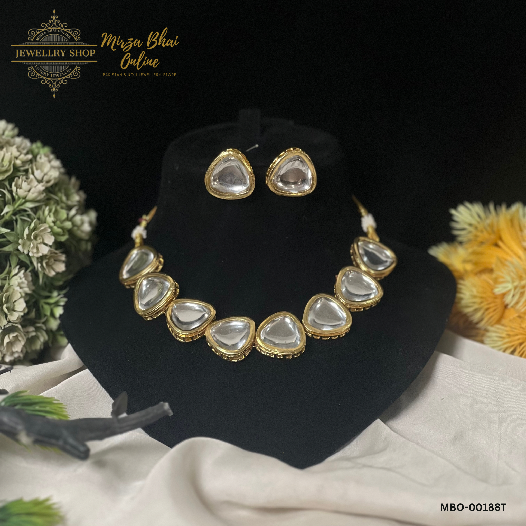 DINAH'S NECKLACE (MBO-00188T)