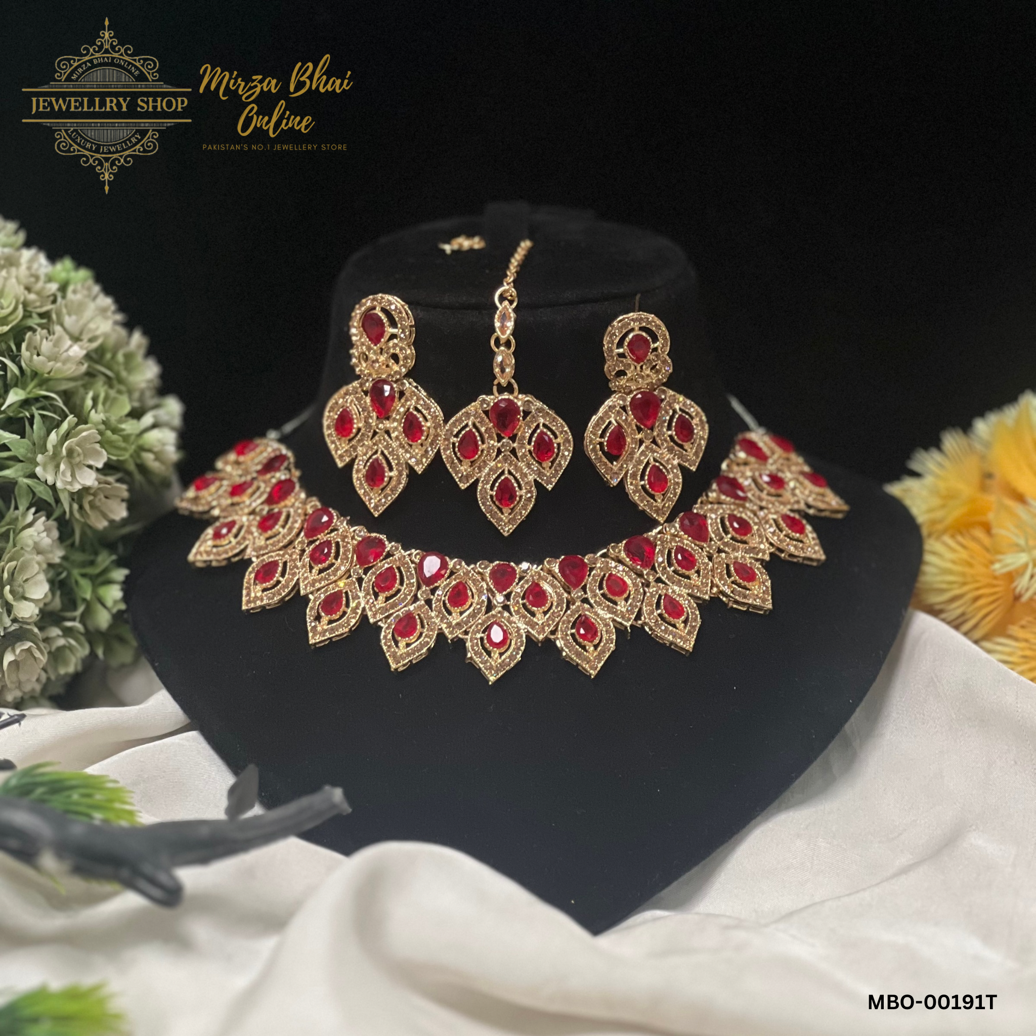 NAPHELE'S NECKLACE (MBO-00191T)