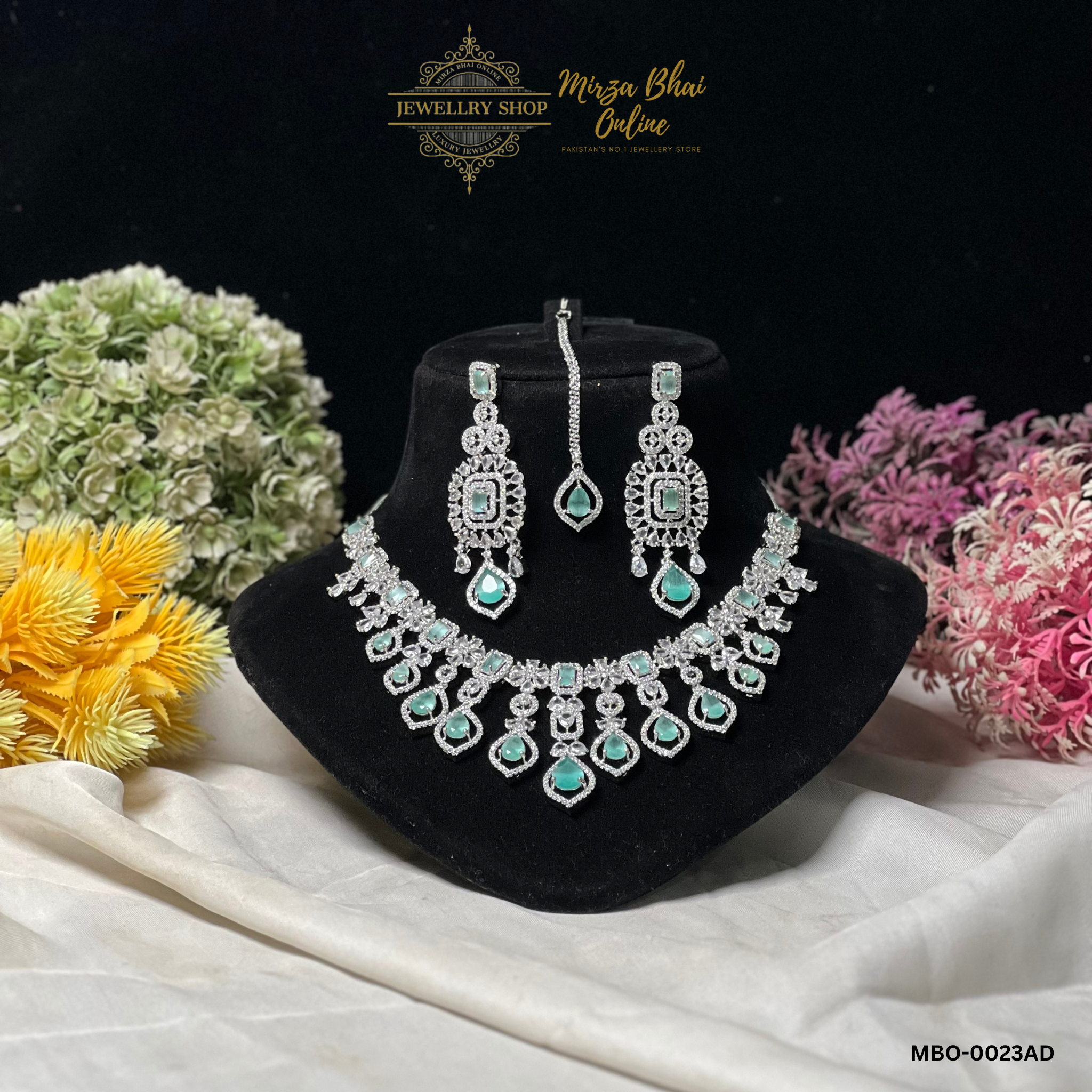NORAH'S AD SET (MBO-0023AD)