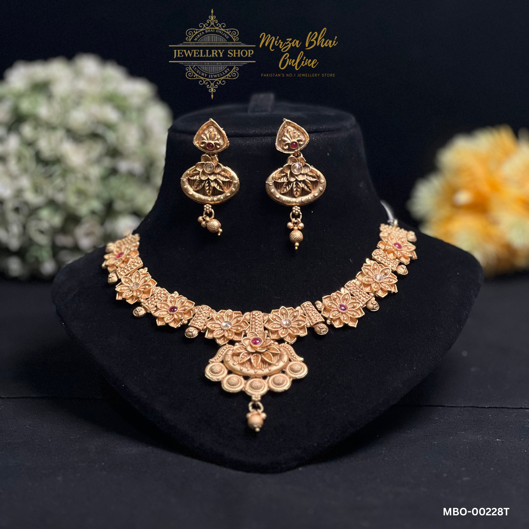 ERICA'S NECKLACE (MBO-00228T)