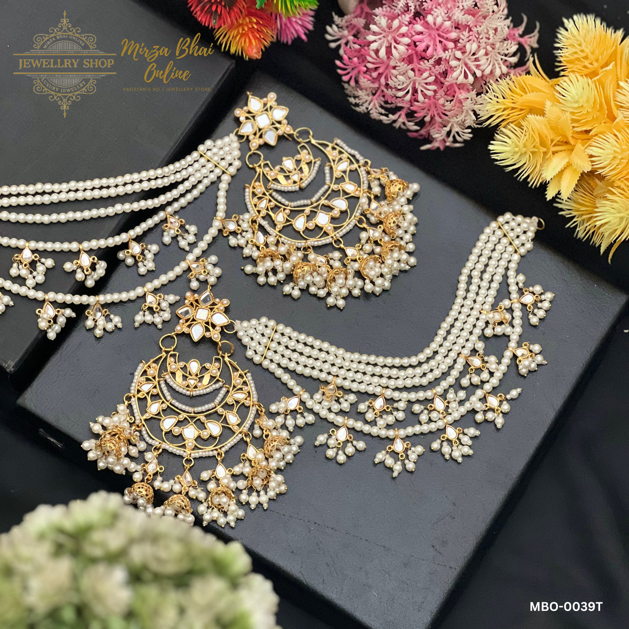 BAHUBALI'S EARRING (MBO-0040)