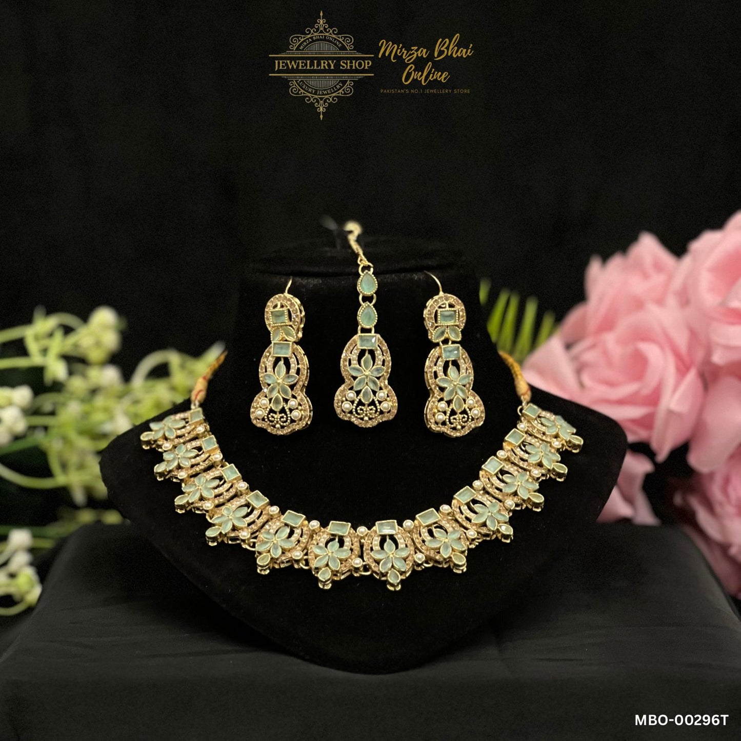 AZERON'S NECKLACE (MB0-00296T)