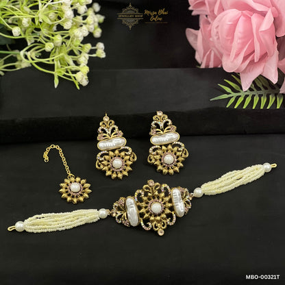 ZOYA'S NECKLACE (MBO-00321T)