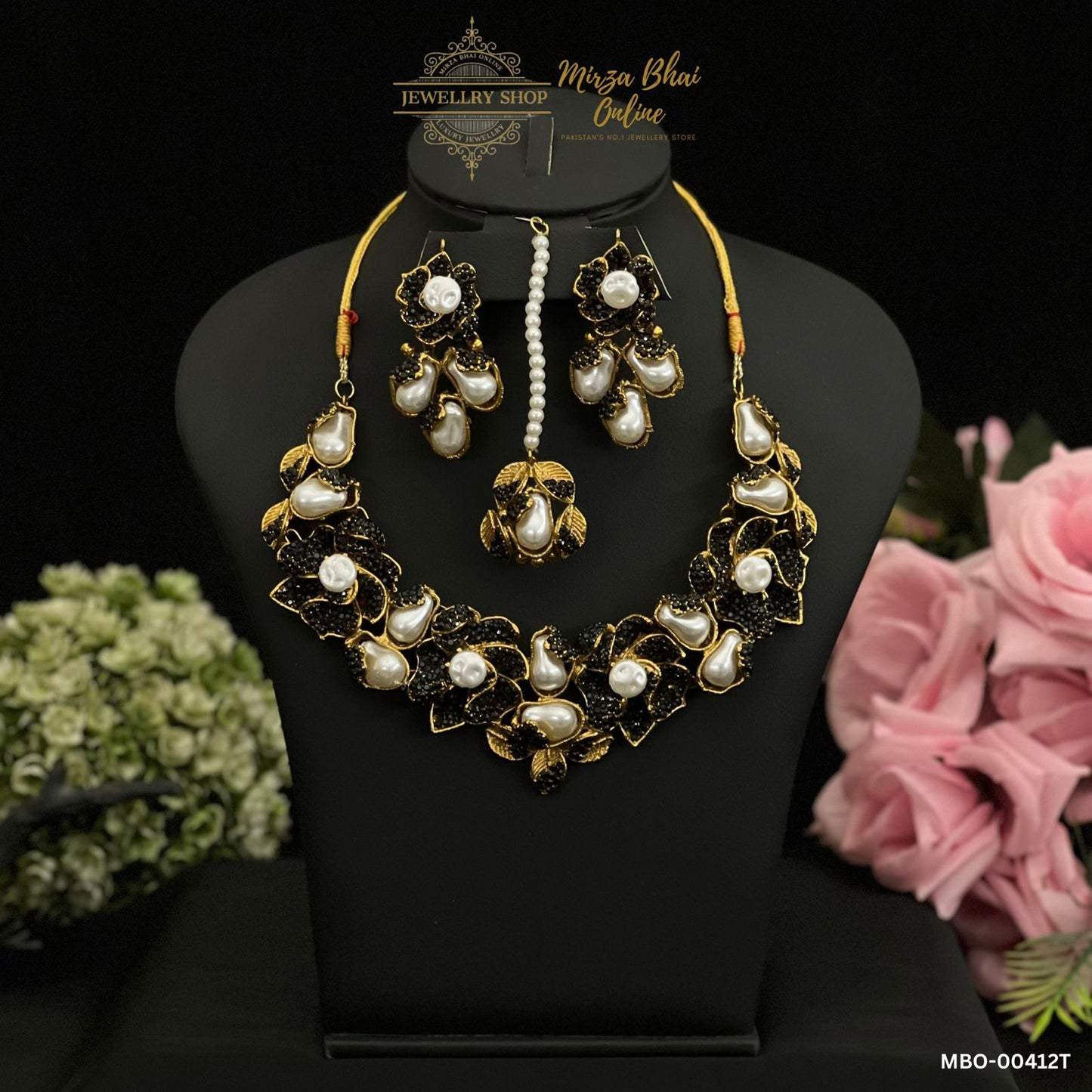 ZAHRA'S NECKLACE (MBO-00412T)