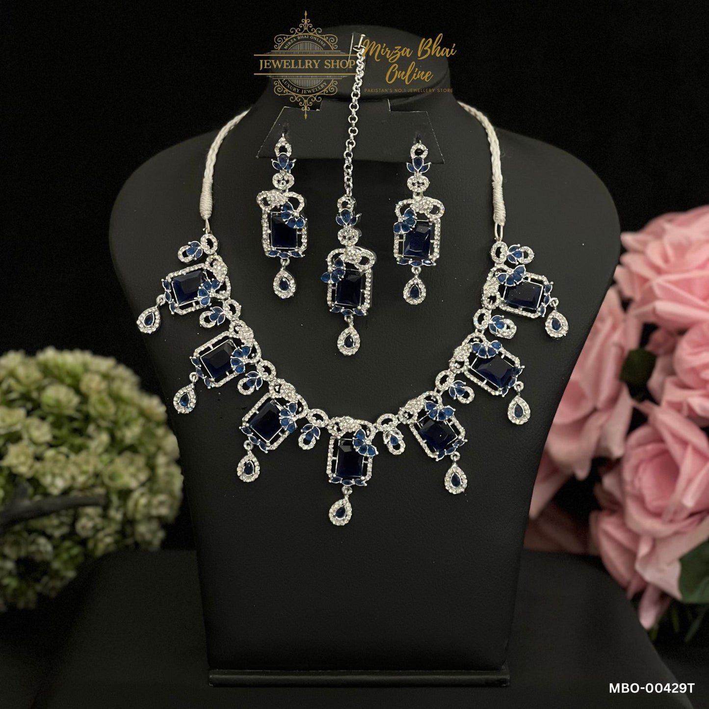 ZAHRA'S NECKLACE (MBO-00429T)