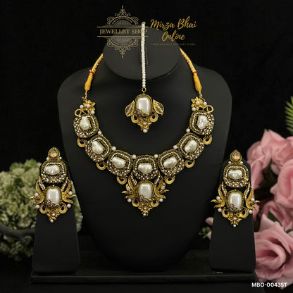 SOPHIA'S NECKLACE (MBO-00435T)