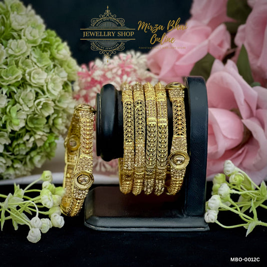 HANIA'S CHUDIYANS (MBO-0012C)