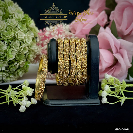 AYESHA'S CHUDIYANS (MBO-0007C)