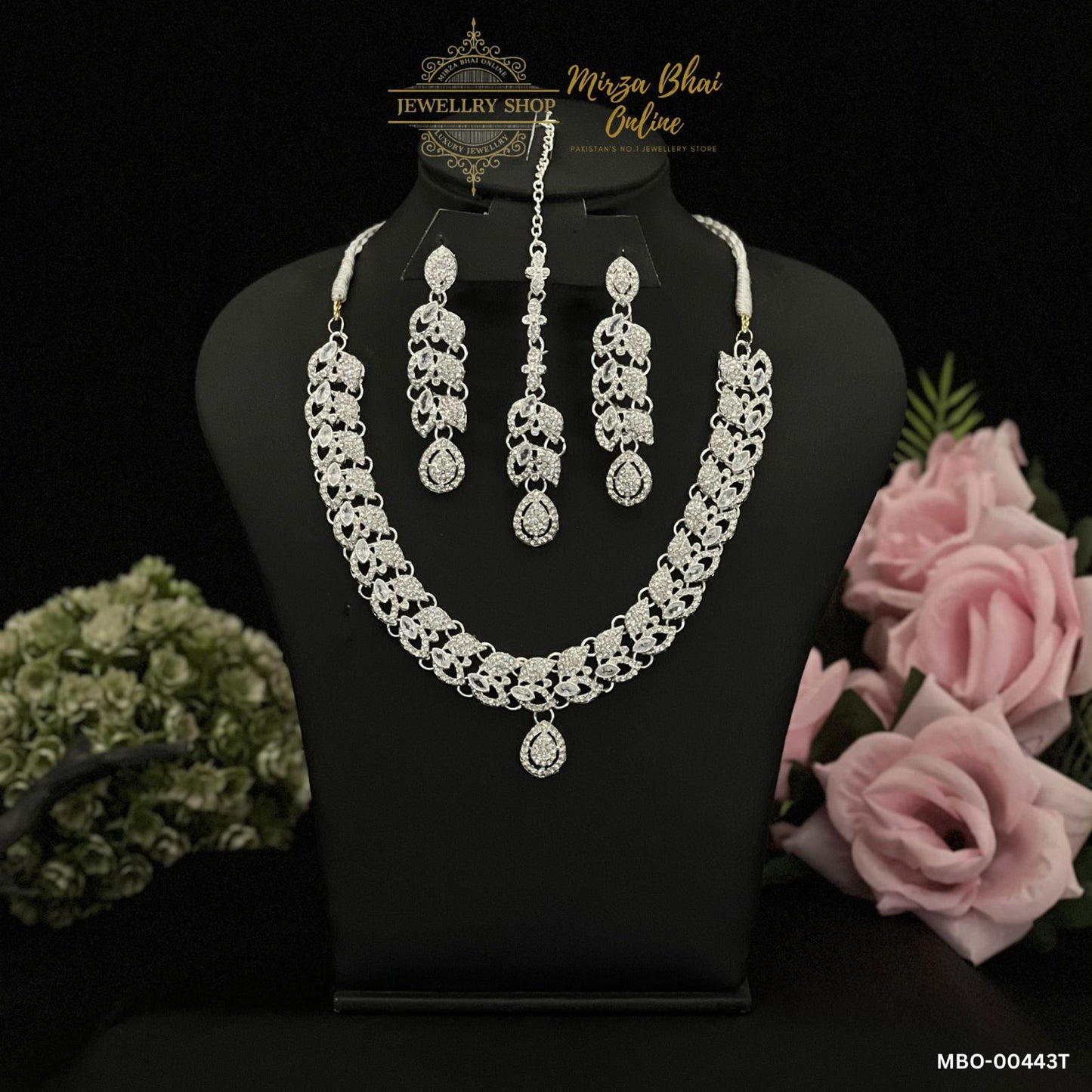 VALOR'S NECKLACE (MBO-00443T)