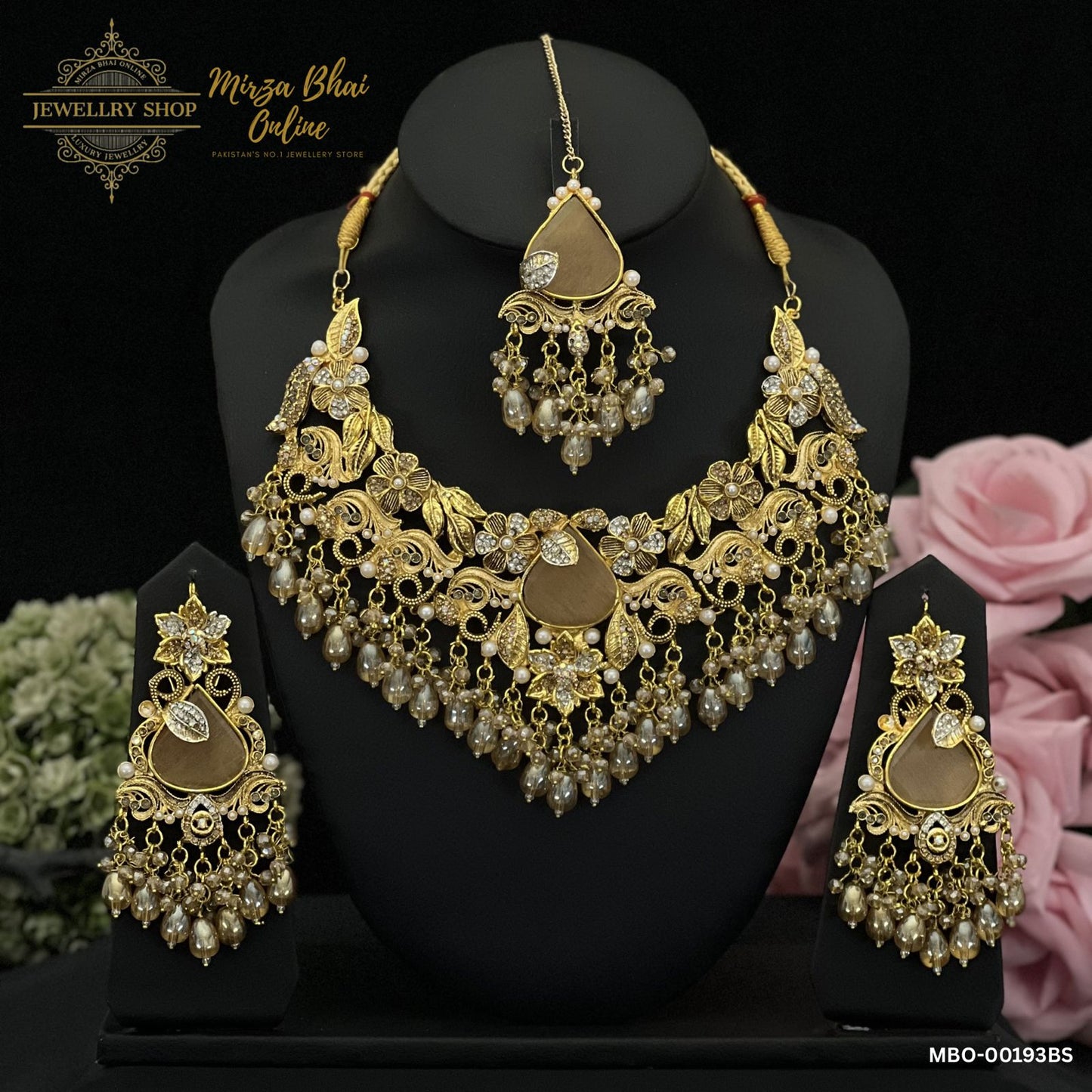 SARA'S BRIDAL SET (MBO-00193BS)