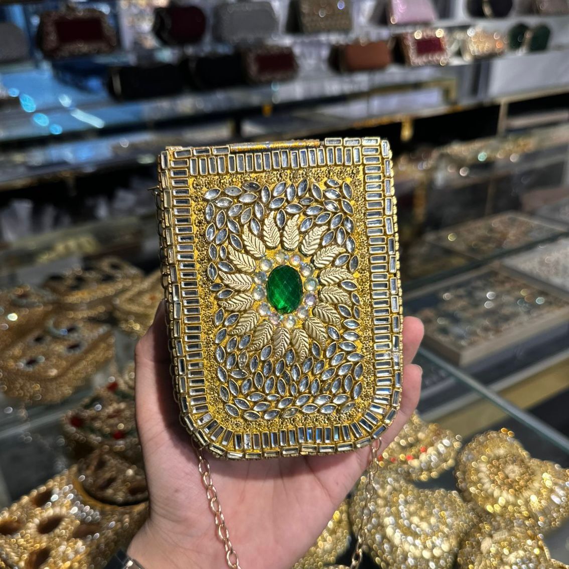 TURKISH CLUTCH (TC-0833)