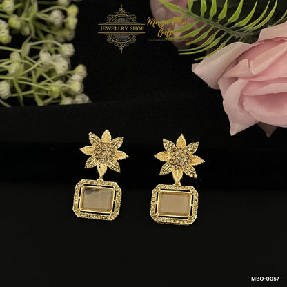 AISHA'S EARRINGS (MBO-0057)