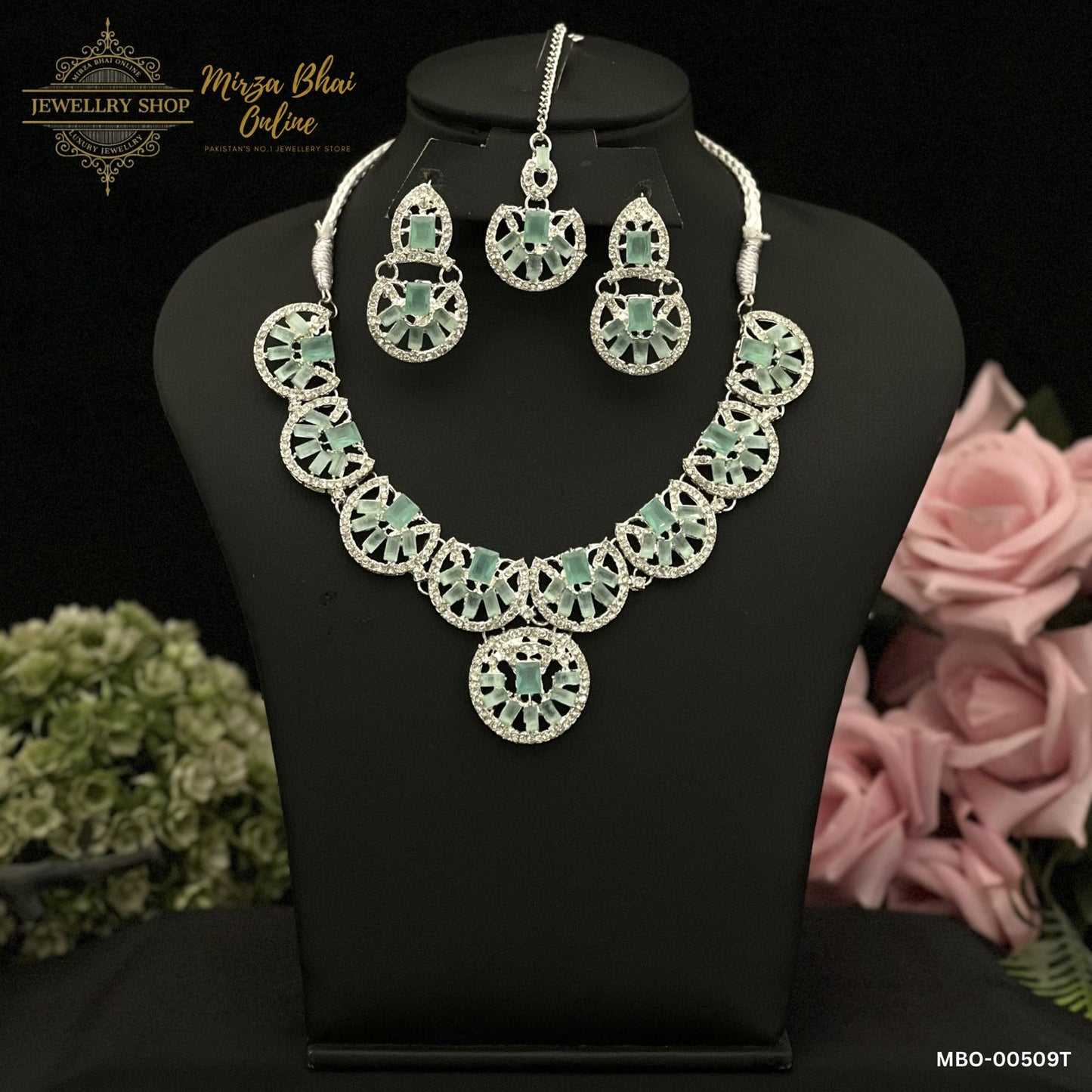 NORA'S NECKLACE (MBO-00509T)