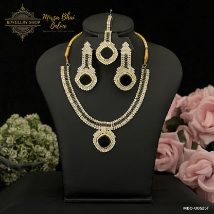 ZURI'S NECKLACE (MBO-00525T)